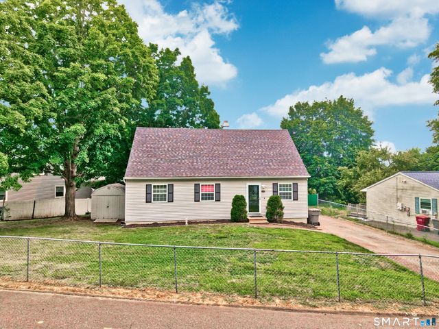 33 Red Robin Road, Naugatuck, CT 06770