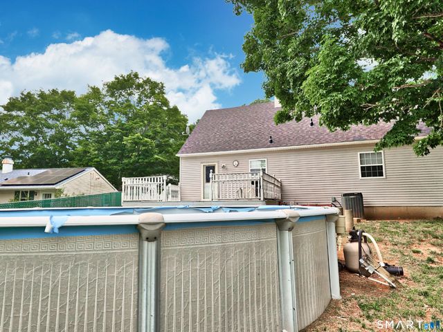 33 Red Robin Road, Naugatuck, CT 06770