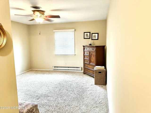 7 Bedford Court, Toms River, NJ 08757