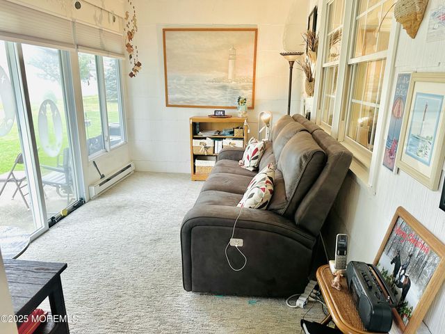 7 Bedford Court, Toms River, NJ 08757