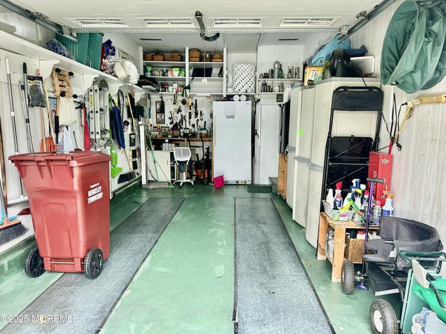 7 Bedford Court, Toms River, NJ 08757