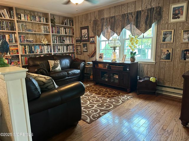 7 Bedford Court, Toms River, NJ 08757