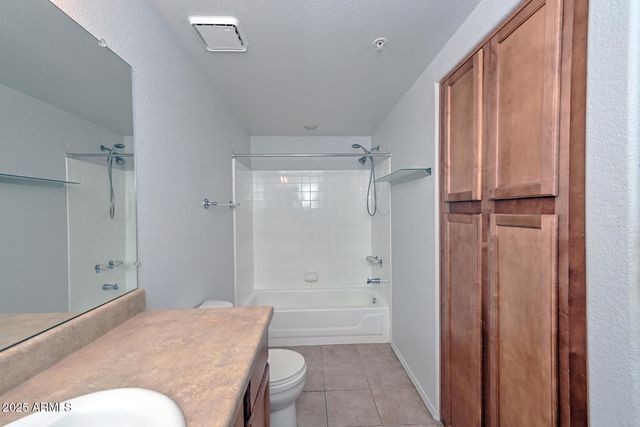 750 E NORTHERN Avenue 1140, Phoenix, AZ 85020