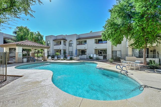 750 E NORTHERN Avenue 1140, Phoenix, AZ 85020