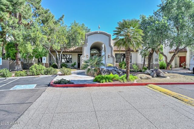 750 E NORTHERN Avenue 1140, Phoenix, AZ 85020