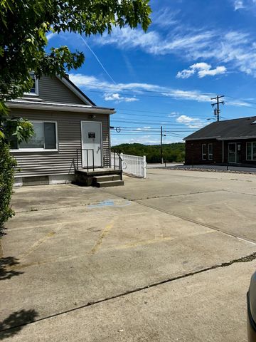 2025 Freeport ROAD, Arnold, PA 15068