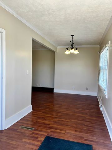 2025 Freeport ROAD, Arnold, PA 15068