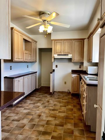 2025 Freeport ROAD, Arnold, PA 15068
