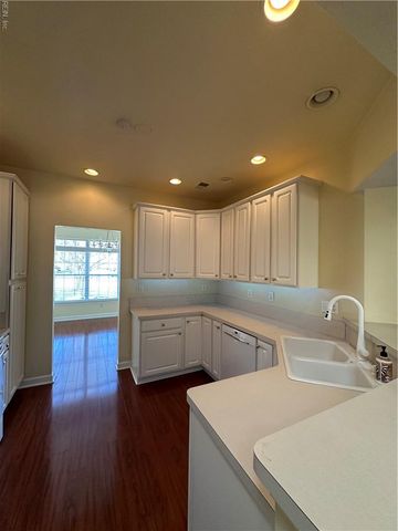 2637 Wonderland CT, Virginia Beach, VA 23456