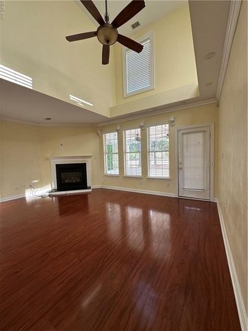 2637 Wonderland CT, Virginia Beach, VA 23456