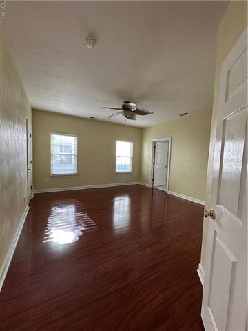 2637 Wonderland CT, Virginia Beach, VA 23456