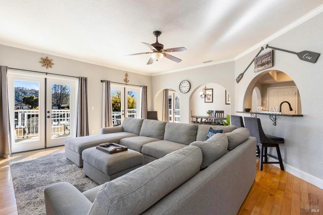 11115 Lakeshore Dr, Clearlake, CA 95424