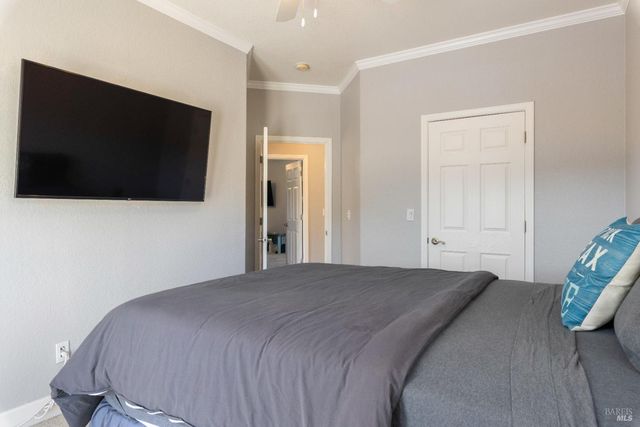 11115 Lakeshore Dr, Clearlake, CA 95424