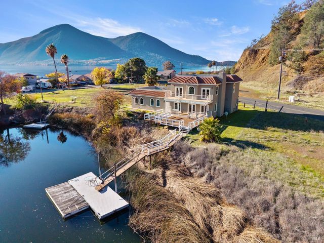 11115 Lakeshore Dr, Clearlake, CA 95424