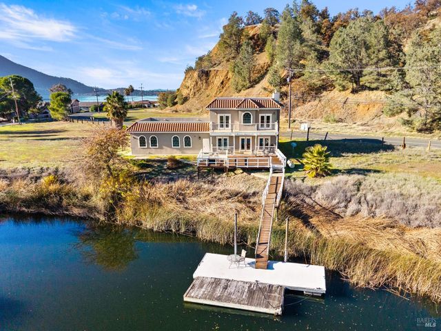 11115 Lakeshore Dr, Clearlake, CA 95424