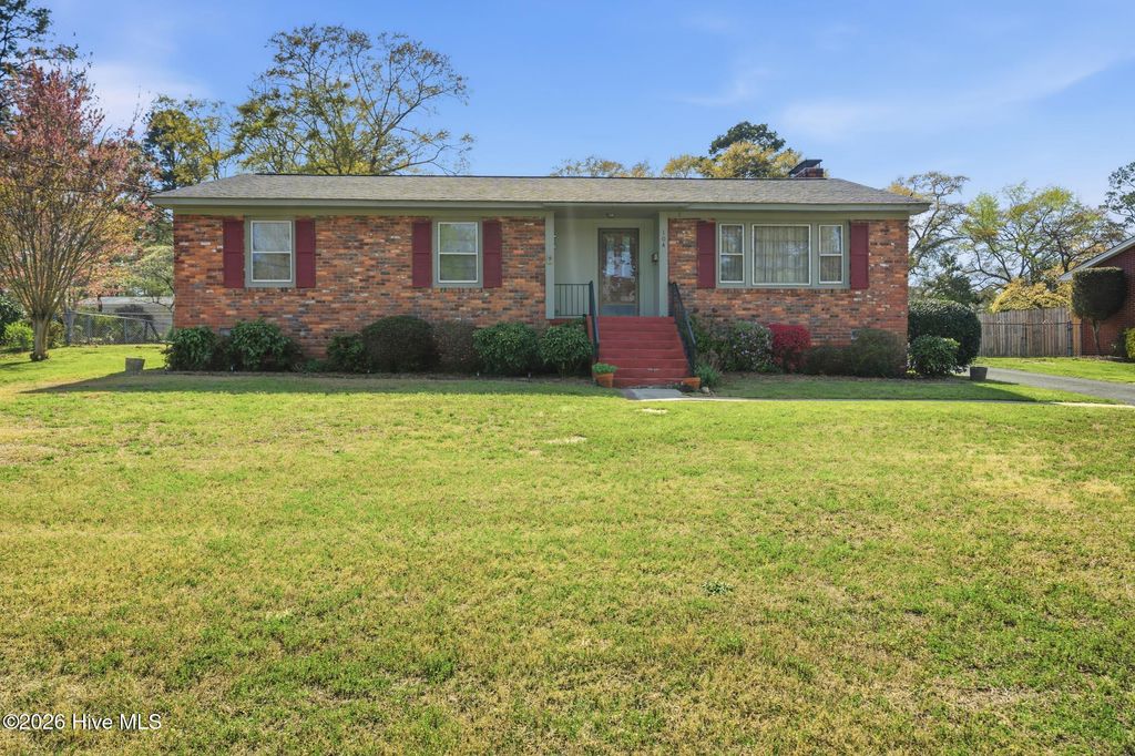104 Mcdonald Drive, Rockingham, NC 28379