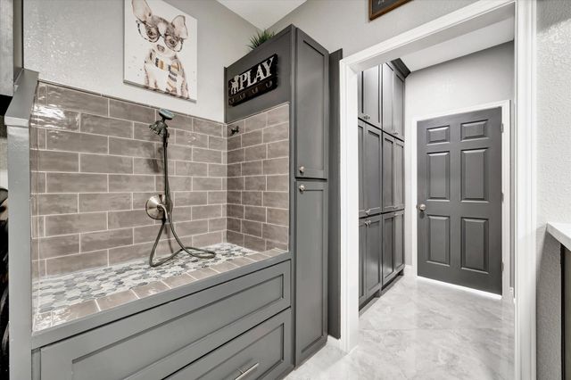 2847 Everett Drive, Friendswood, TX 77546