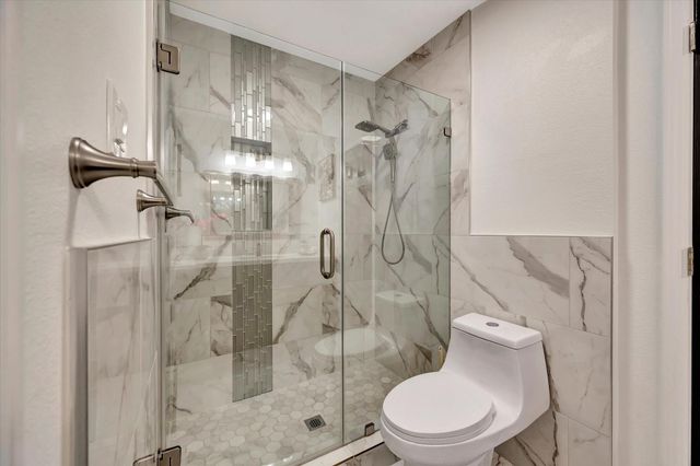 2847 Everett Drive, Friendswood, TX 77546