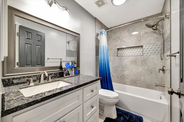 2847 Everett Drive, Friendswood, TX 77546