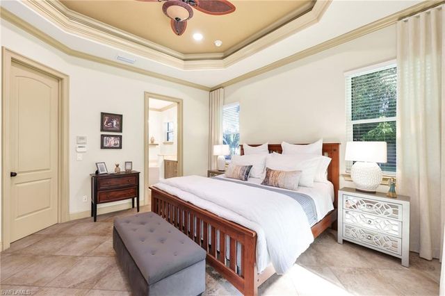 4000 Stonesthrow CT, Naples, FL 34109