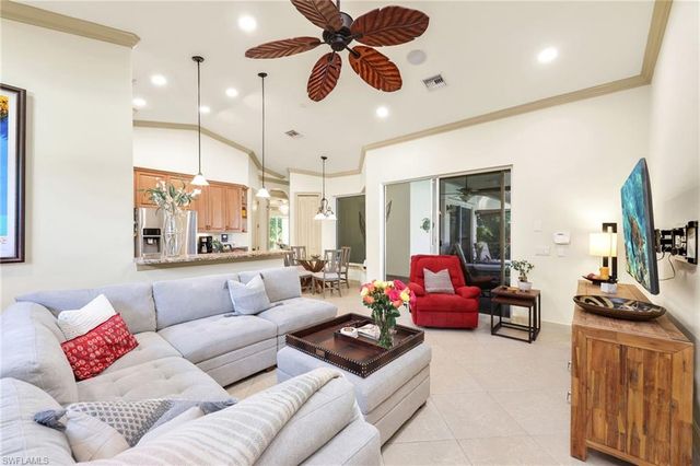 4000 Stonesthrow CT, Naples, FL 34109