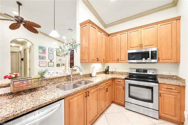 4000 Stonesthrow CT, Naples, FL 34109