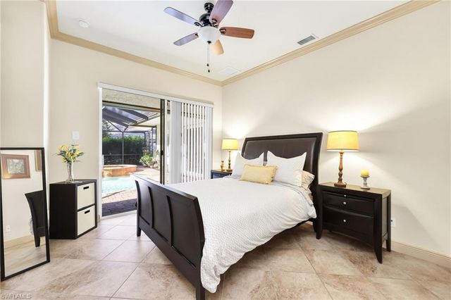 4000 Stonesthrow CT, Naples, FL 34109