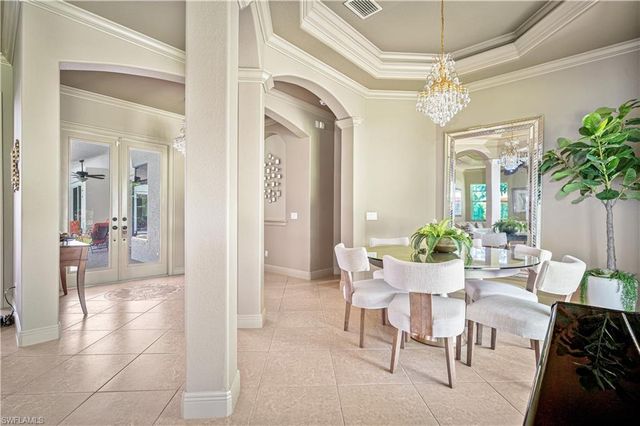 4000 Stonesthrow CT, Naples, FL 34109