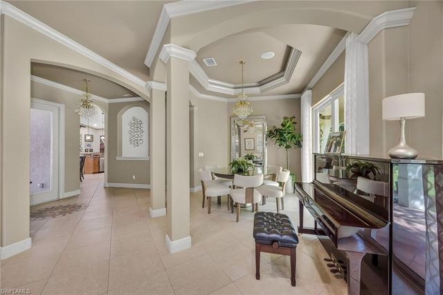 4000 Stonesthrow CT, Naples, FL 34109