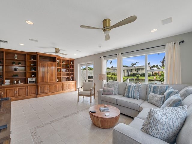 1914 Robalo Drive, Vero Beach, FL 32960