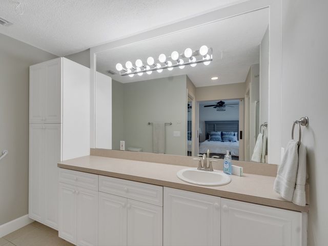 1914 Robalo Drive, Vero Beach, FL 32960