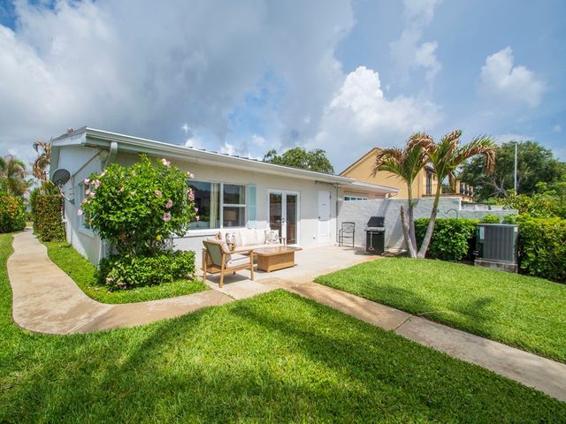 1914 Robalo Drive, Vero Beach, FL 32960