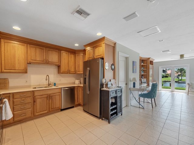 1914 Robalo Drive, Vero Beach, FL 32960