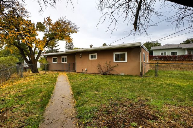 2233 37th, Los Alamos, NM 87544