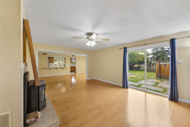 2233 37th, Los Alamos, NM 87544