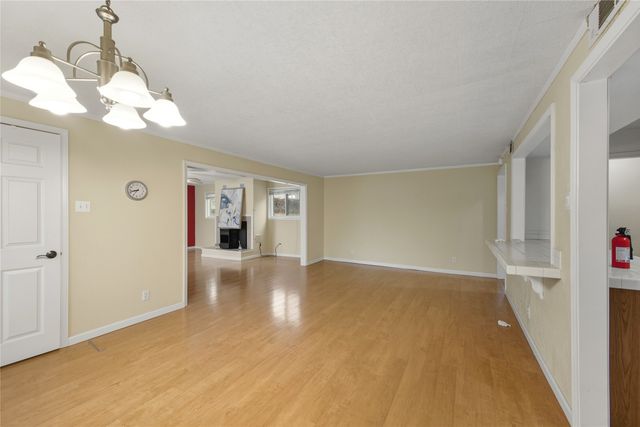 2233 37th, Los Alamos, NM 87544