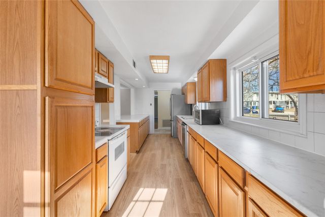 2233 37th, Los Alamos, NM 87544