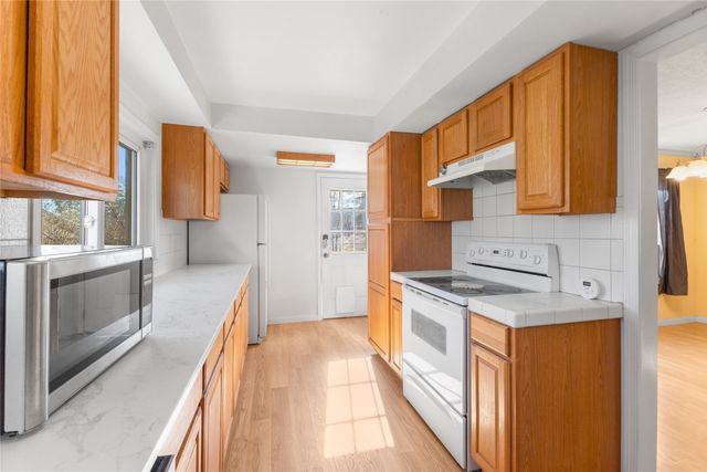 2233 37th, Los Alamos, NM 87544