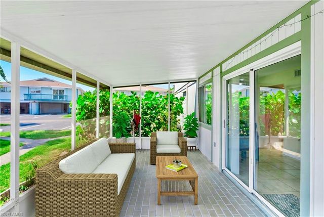 3276 Royal Canadian TRCE 2, Fort Myers, FL 33907
