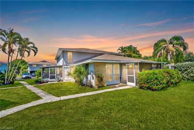 3276 Royal Canadian TRCE 2, Fort Myers, FL 33907