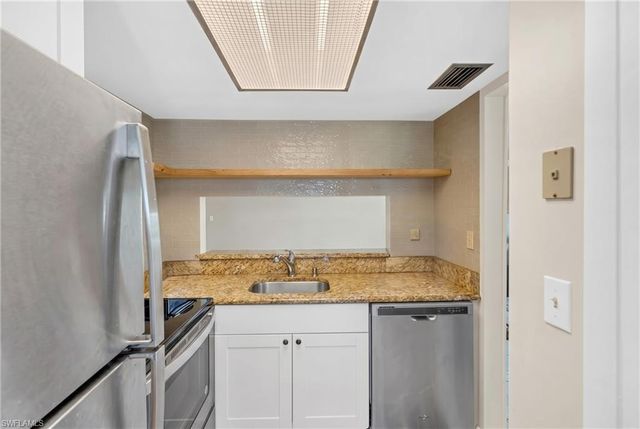 3276 Royal Canadian TRCE 2, Fort Myers, FL 33907