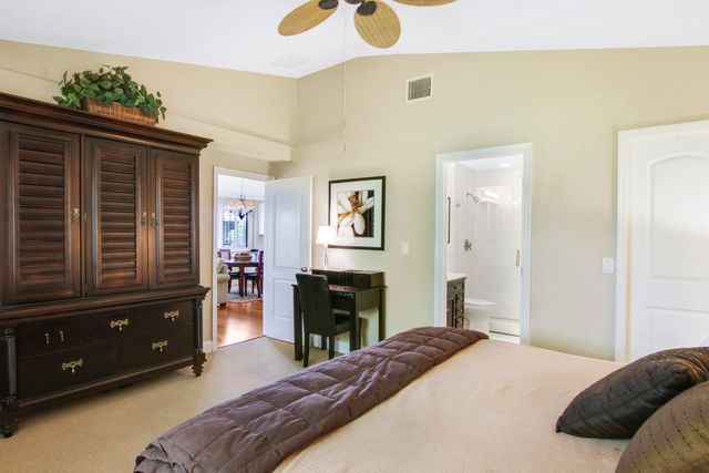 915 Club Drive, Palm Beach Gardens, FL 33418