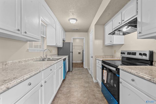 2505 Autumn Ridge Drive, Huntsville, AL 35803