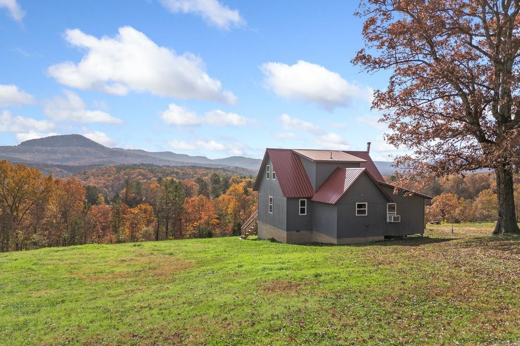 491 NC 4303, Hasty, AR 72640