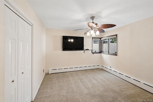 4 Dennis Lane, Bethpage, NY 11714