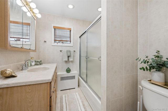 4 Dennis Lane, Bethpage, NY 11714