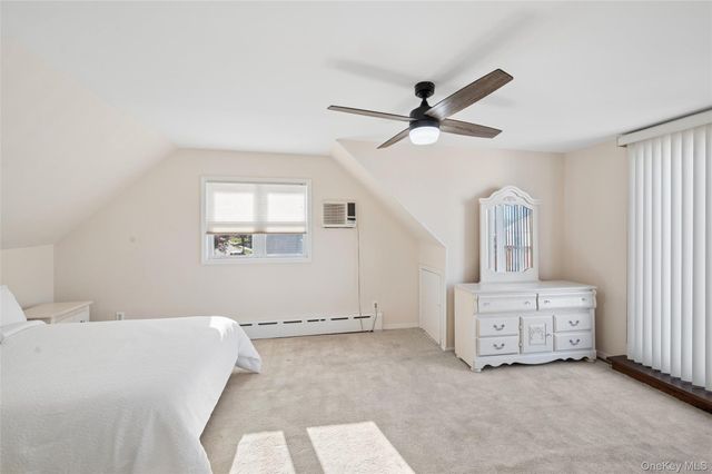 4 Dennis Lane, Bethpage, NY 11714