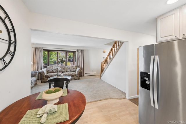 4 Dennis Lane, Bethpage, NY 11714