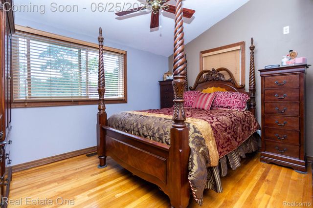 220 Winry Drive, Rochester Hills, MI 48307