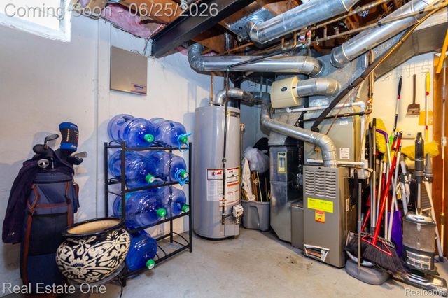 220 Winry Drive, Rochester Hills, MI 48307